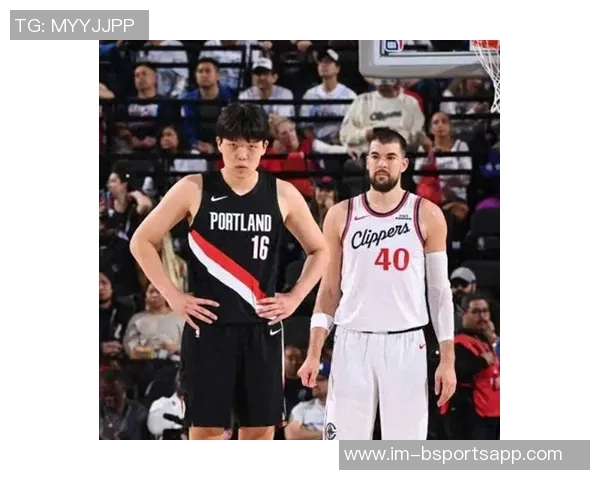 开拓者官方宣布召回中锋杨瀚森休息两天后重返球队阵容